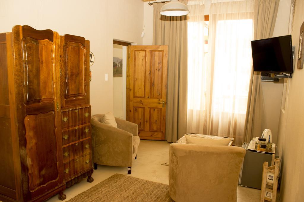 The Ibis Lounge Hotel Nieu-Bethesda Екстериор снимка
